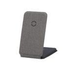 Multicargador inalámbrico pluggy gris, merchandising empresarial que proyecta orden, calidad y constancia visual