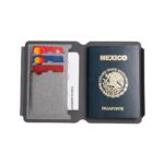 Artículos personalizados pensados para mantenerse prácticos por más tiempo, porta pasaporte giris gris