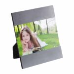 Portarretrato living plata, artículos promocionales que cumplen la función de presencia  de tu marca