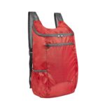 Mochila voyage rojo, artículos publicitarios diseñados para acompañar materiales impresos o digitales