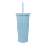 Merchandising empresarial que proyecta orden, calidad y constancia visual, vaso elmas azul pastel