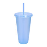 Propuestas simples en artículos personalizados que cumplen su objetivo, vaso jas azul pastel