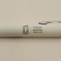 fins detalles en trabajos laser en boligrafos con productos publicitarios