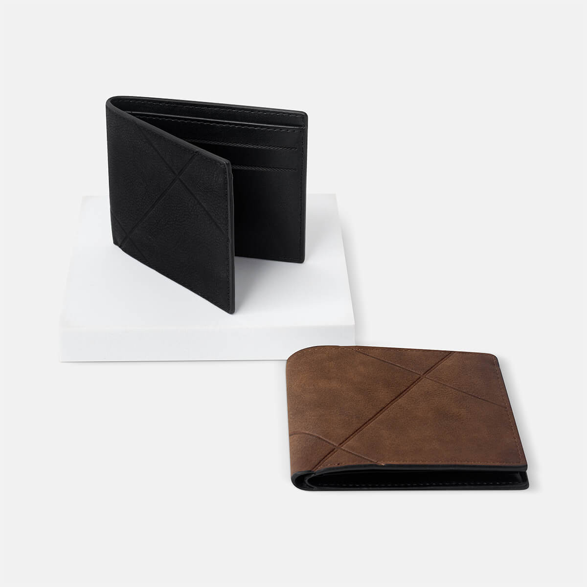 W-655 Productos promocionales prácticos y duraderos que aportan presencia de tu marca, cartera riyal