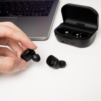 Artículos de regalo promocional adaptados a diferentes tipos de público audífonos bluetooth elton